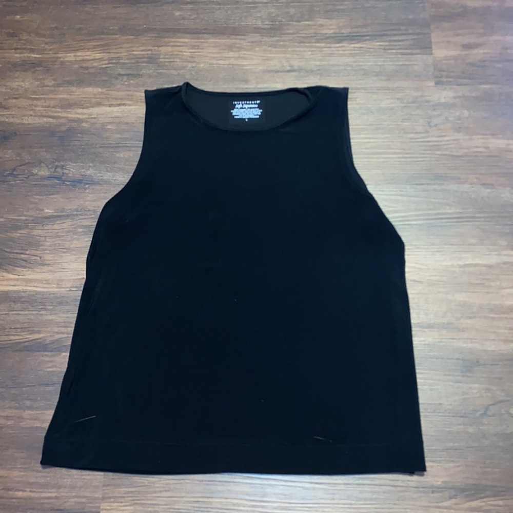 Investments sleeveless black tank top L